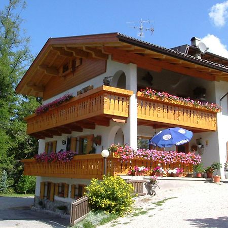 Elmes Bed & Breakfast La Villa  Dış mekan fotoğraf