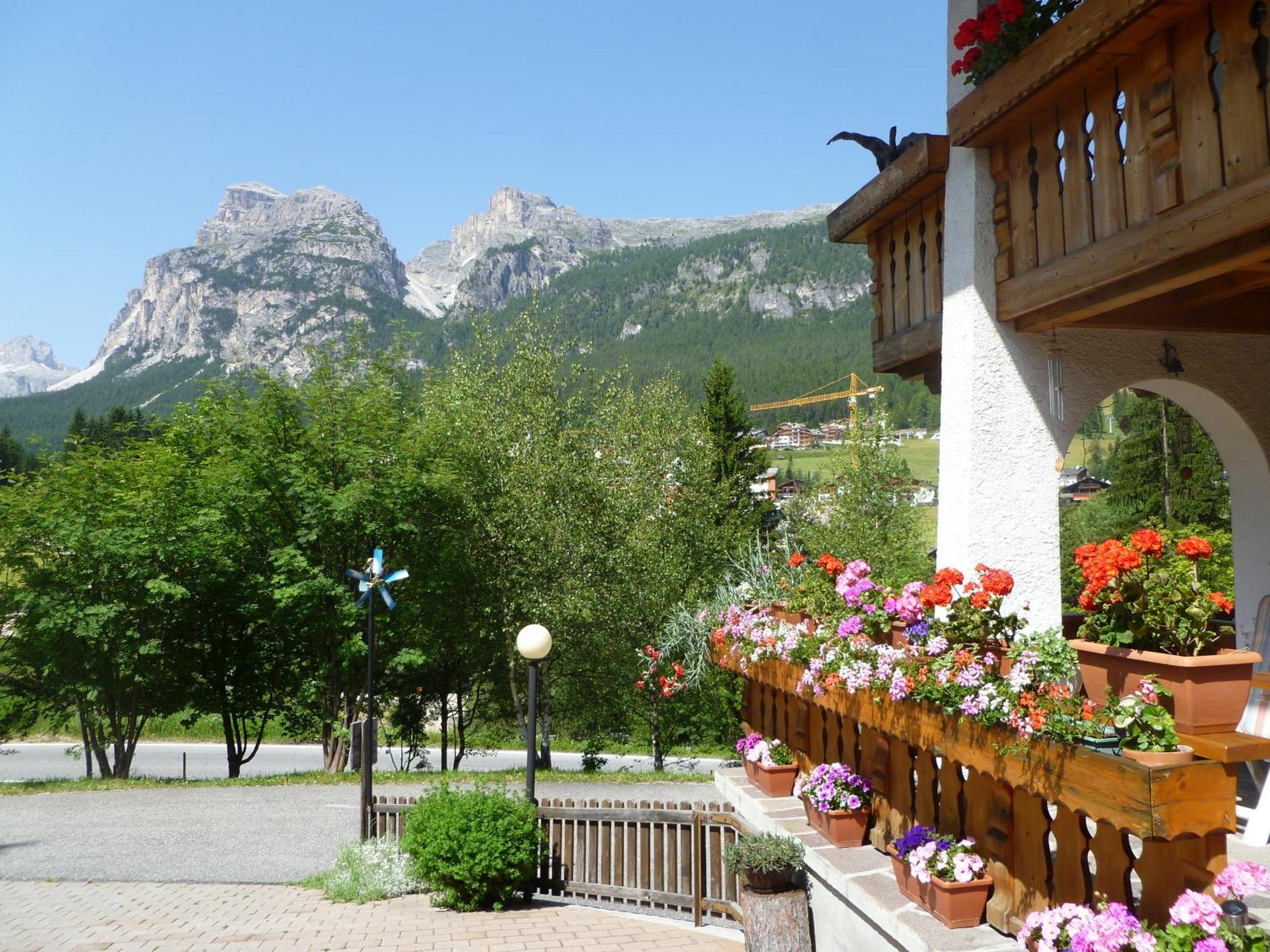 Elmes Bed & Breakfast La Villa  Dış mekan fotoğraf